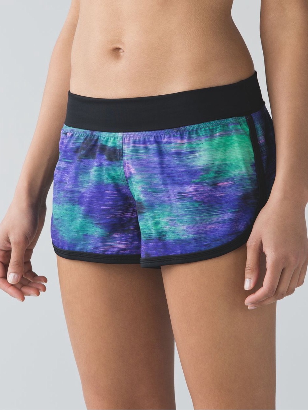 Lululemon Drop It Low Shorts - Size 2 “Reno Nights”